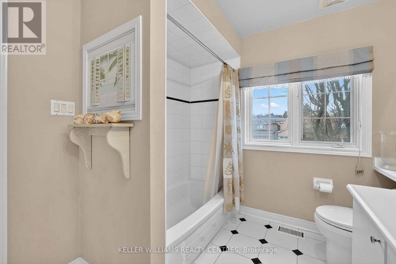 591 Plantation Gate, Newmarket, Ontario  L3X 2C2 - Photo 34 - N13061448