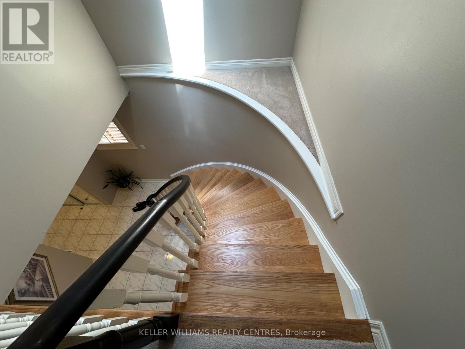 591 Plantation Gate, Newmarket, Ontario  L3X 2C2 - Photo 4 - N13061448