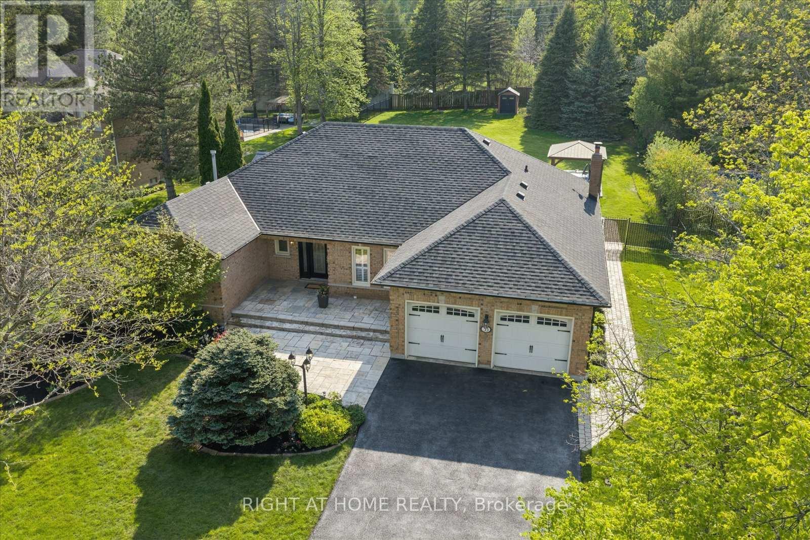 33 Wellington Heights Court, Aurora, Ontario  L4G 5C9 - Photo 49 - N13187866