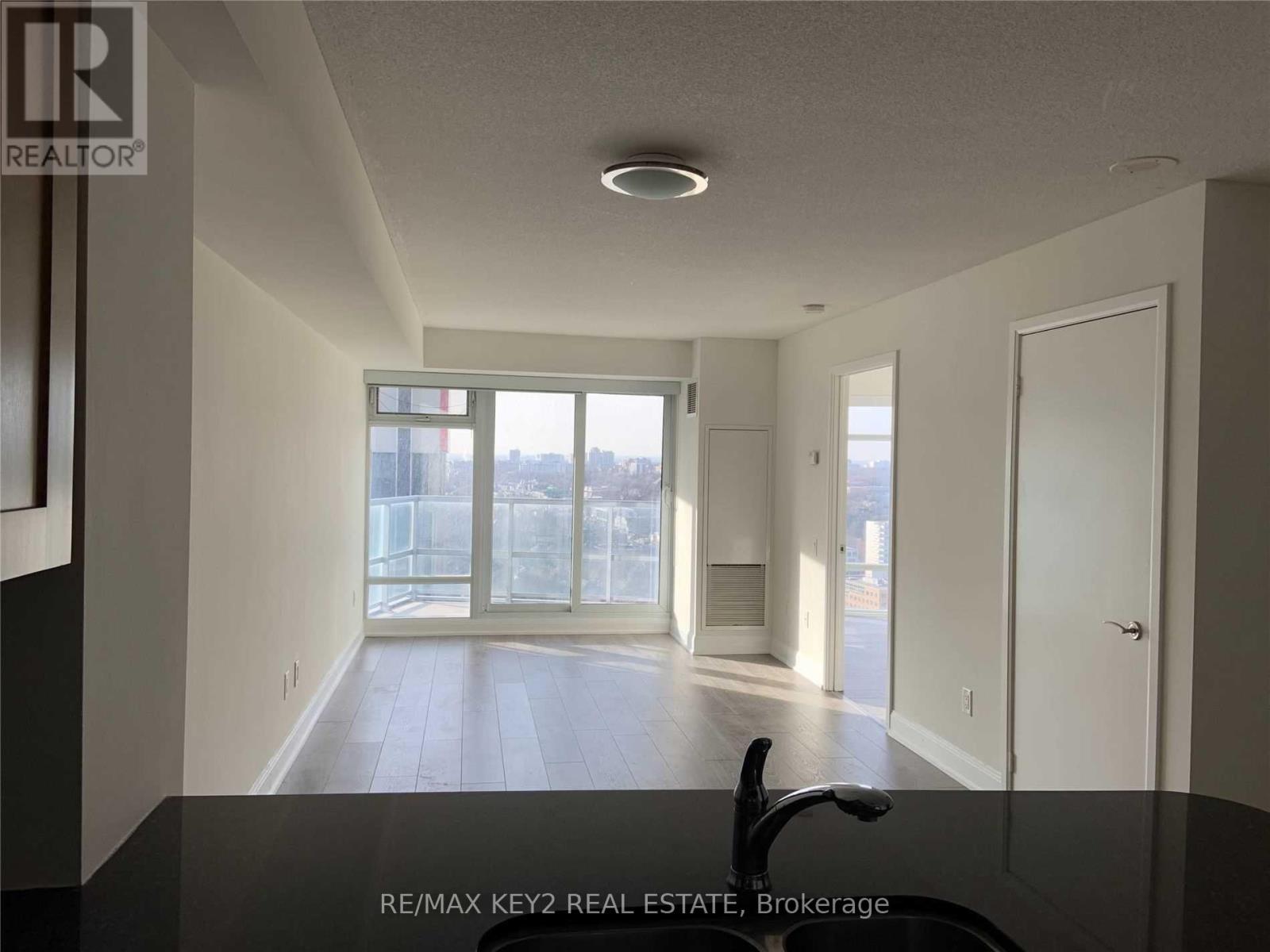 2307 - 2181 Yonge Street, Toronto, Ontario  M4S 2B1 - Photo 8 - C13204372