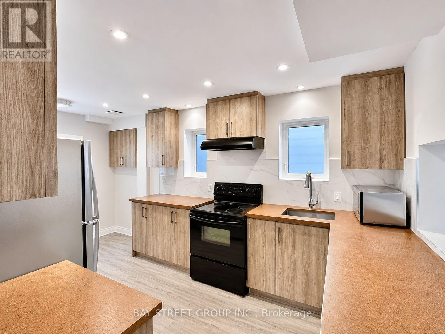 316 Willowdale Avenue, Toronto, Ontario  M2N 4Z9 - Photo 3 - C13204522