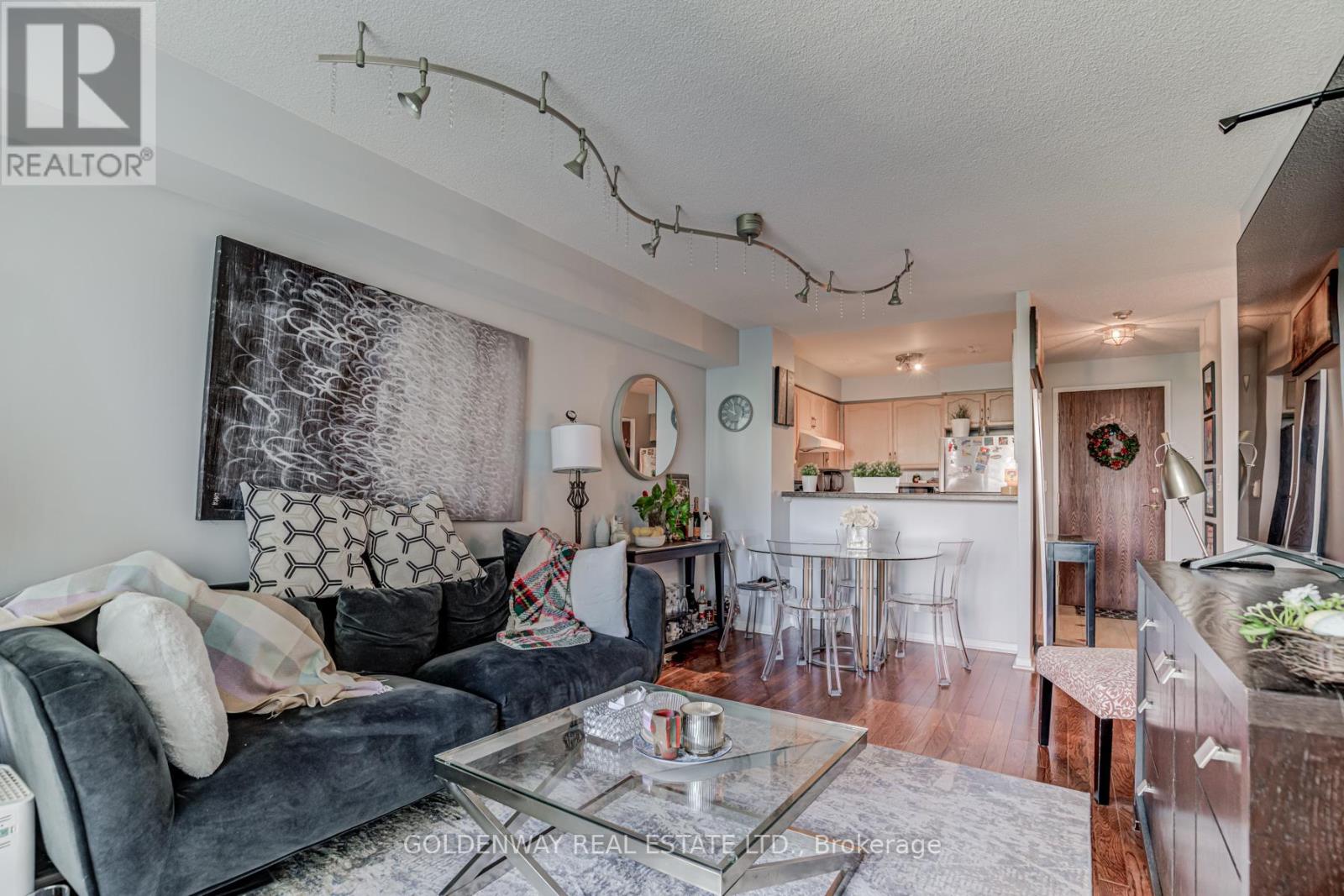 402 - 18 Pemberton Avenue, Toronto, Ontario  M2M 4K9 - Photo 11 - C13204854