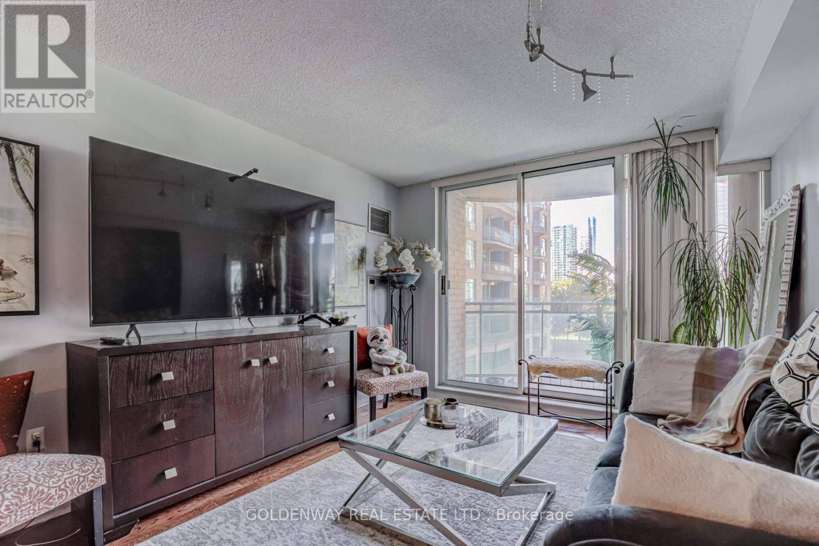 402 - 18 Pemberton Avenue, Toronto, Ontario  M2M 4K9 - Photo 9 - C13204854
