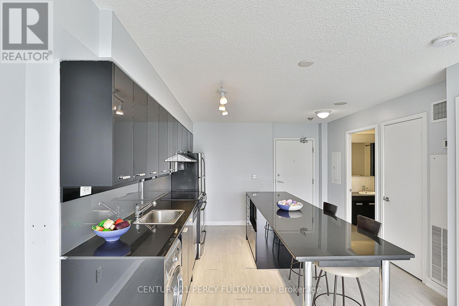1612 - 19 Singer Court, Toronto, Ontario  M2K 0B2 - Photo 5 - C13205256