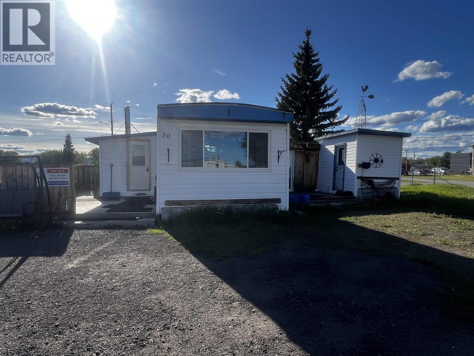 30 44 Endako Avenue, Fraser Lake, British Columbia  V0J 1S0 - Photo 2 - R3096205