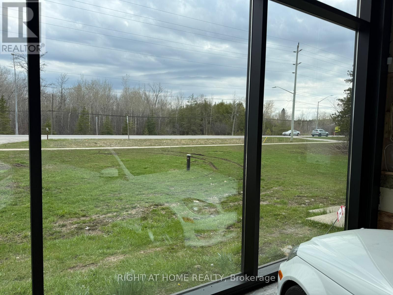 4988 Baseline Road, Georgina, Ontario  L0E 1R0 - Photo 14 - N13204624