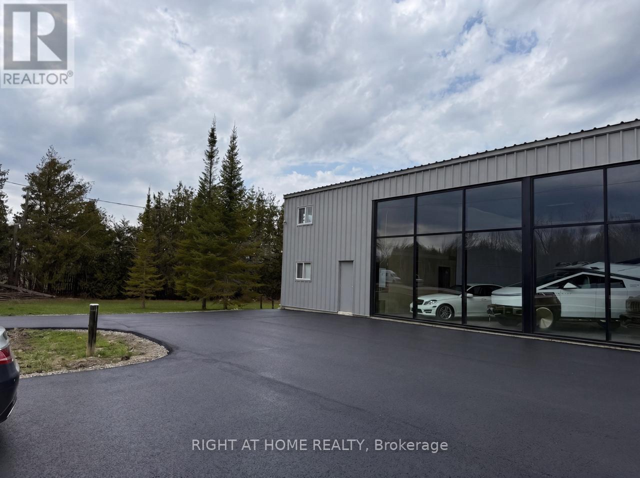 4988 Baseline Road, Georgina, Ontario  L0E 1R0 - Photo 3 - N13204624
