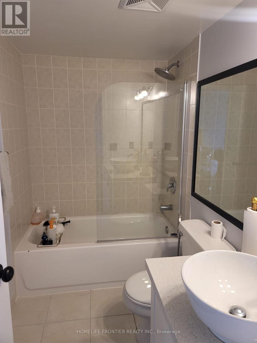 217 - 310 Red Maple Road E, Richmond Hill, Ontario  L4C 0T7 - Photo 17 - N13204824