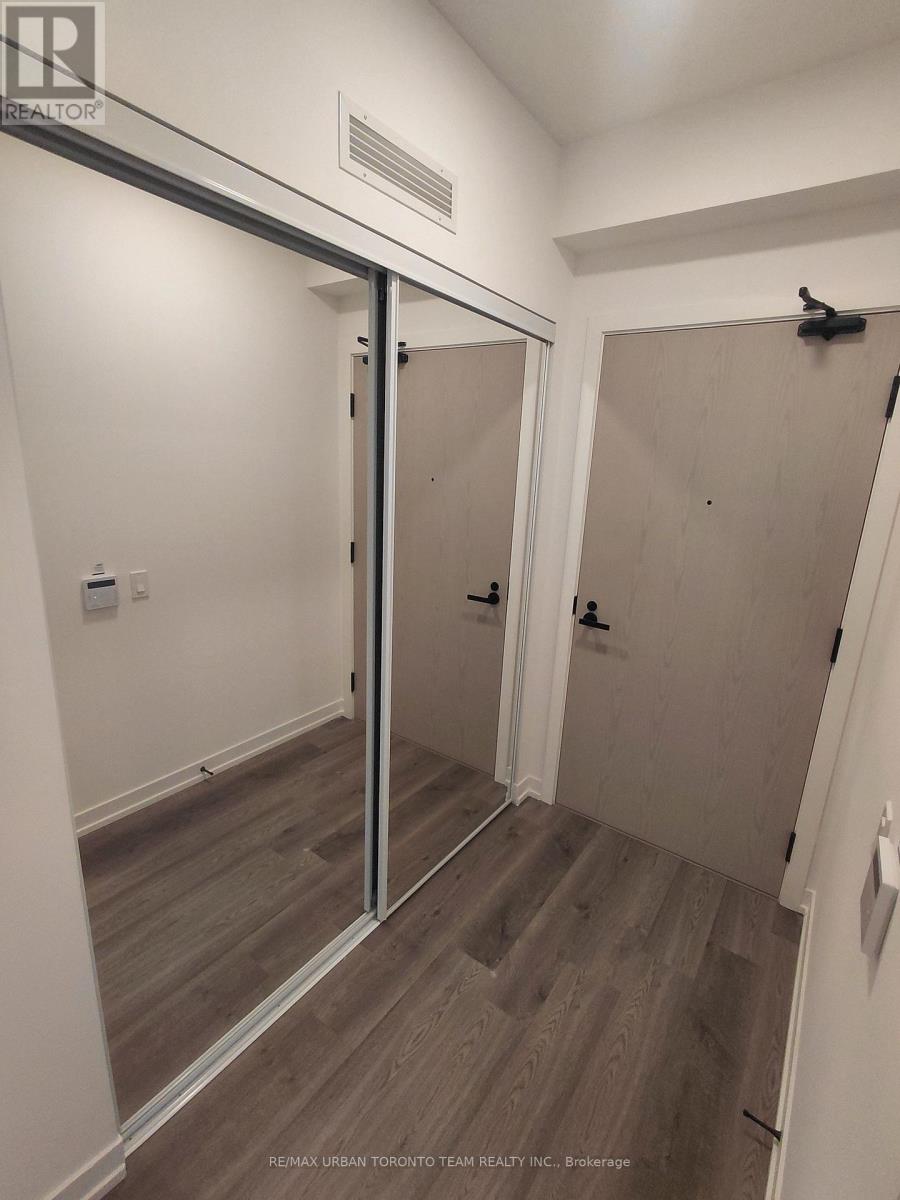 512 - 8 Interchange Way, Vaughan, Ontario  L4K 5Z7 - Photo 12 - N13205266