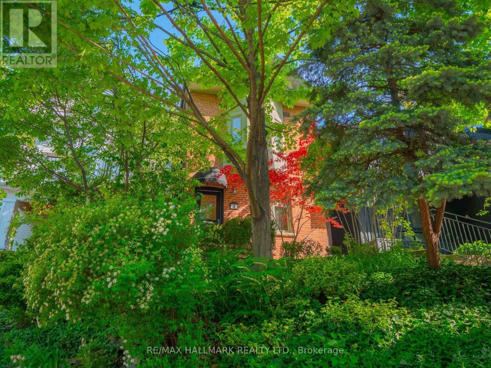 4 Albemarle Avenue, Toronto, Ontario  M4K 1H7 - Photo 2 - E13197606