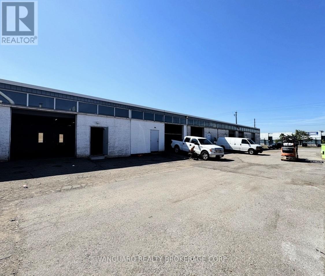 393 SIGNET DRIVE, Toronto, Ontario