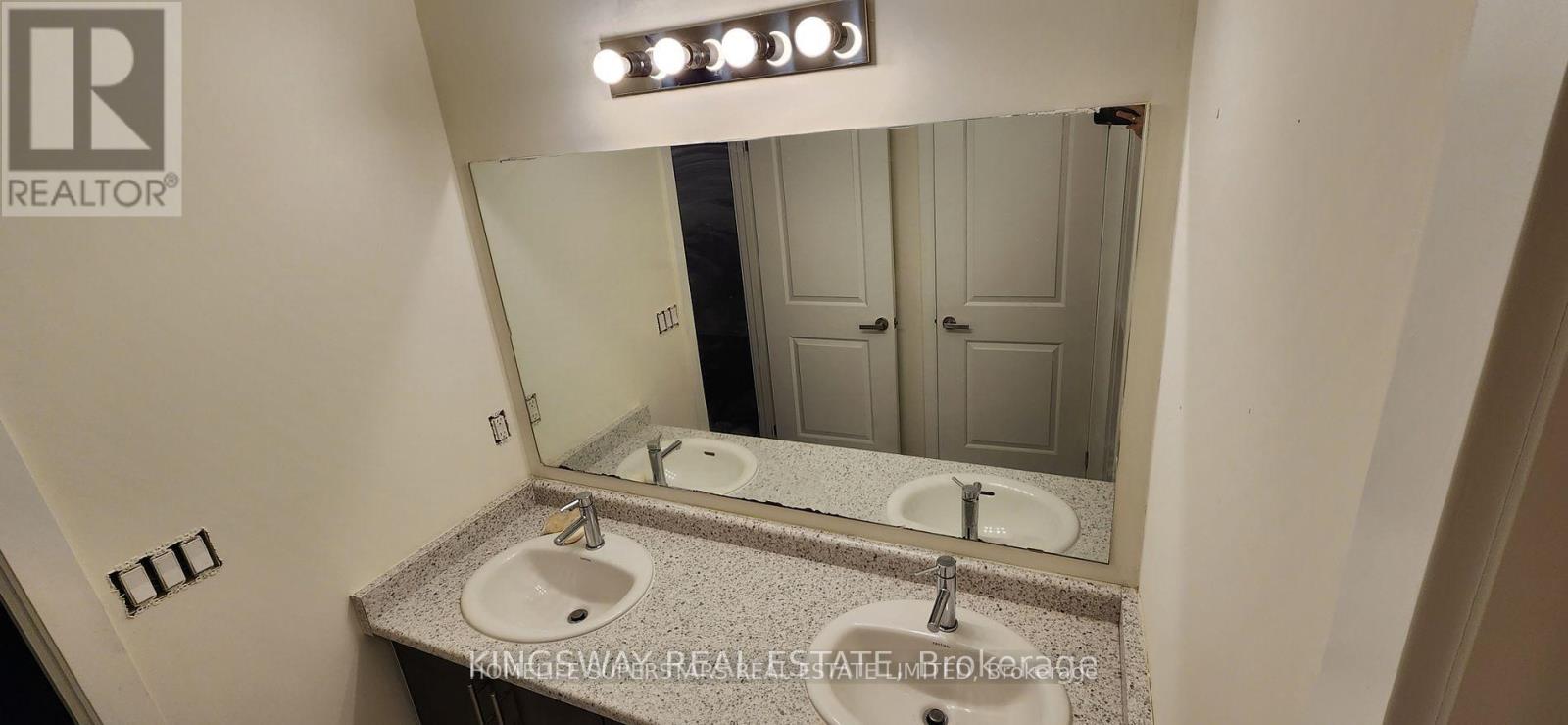 74 Russel Creek Drive, Brampton, Ontario  L6R 3Z3 - Photo 15 - W13204258