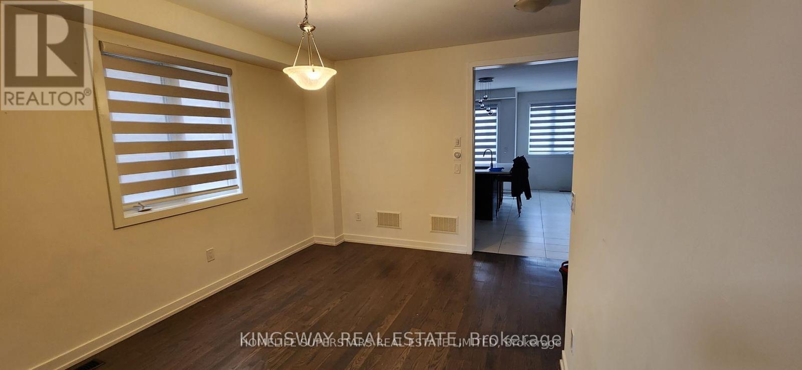 74 Russel Creek Drive, Brampton, Ontario  L6R 3Z3 - Photo 8 - W13204258