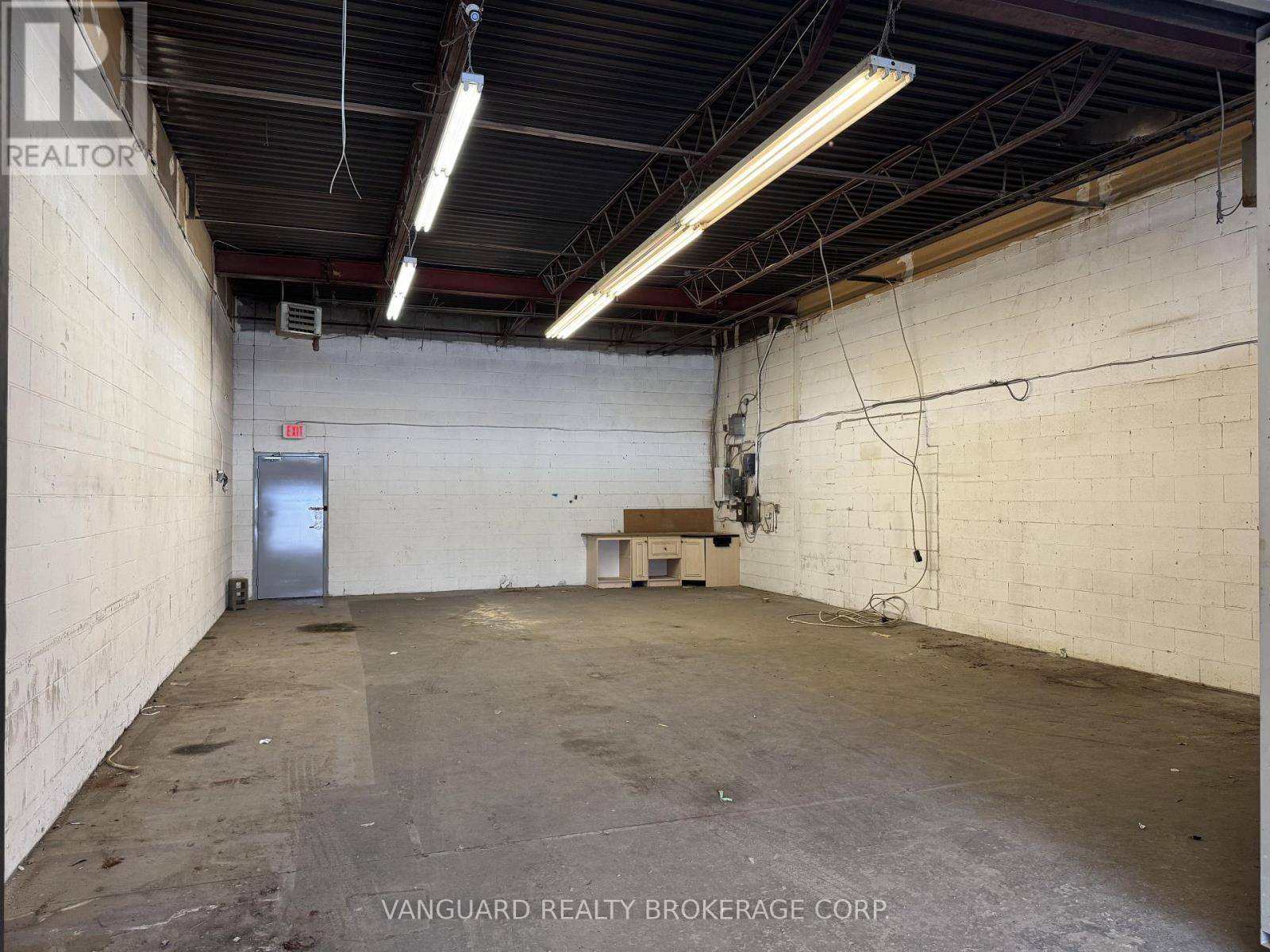 389 Signet Drive, Toronto, Ontario  M9L 1V3 - Photo 5 - W13204428