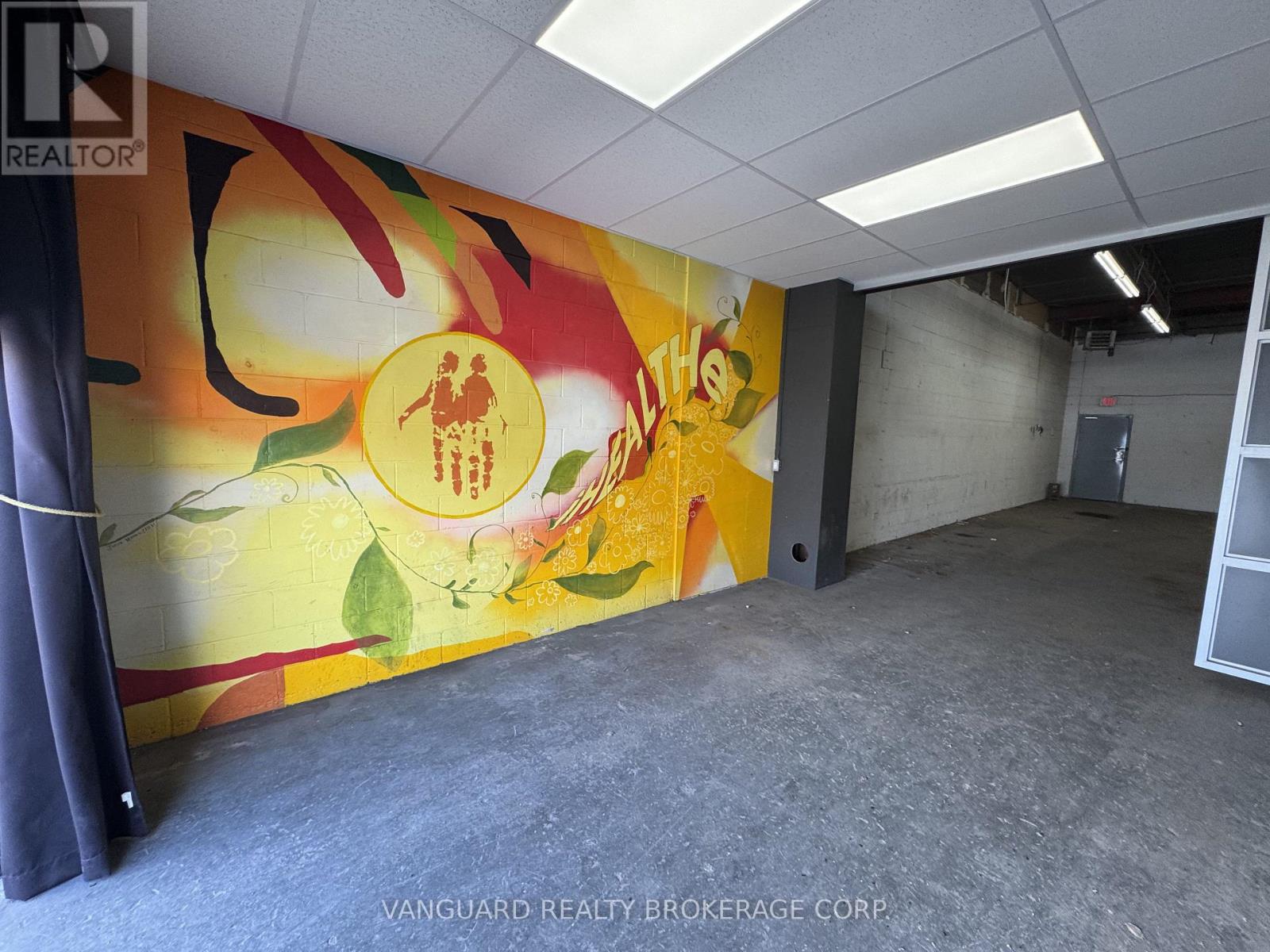 389 Signet Drive, Toronto, Ontario  M9L 1V3 - Photo 7 - W13204428