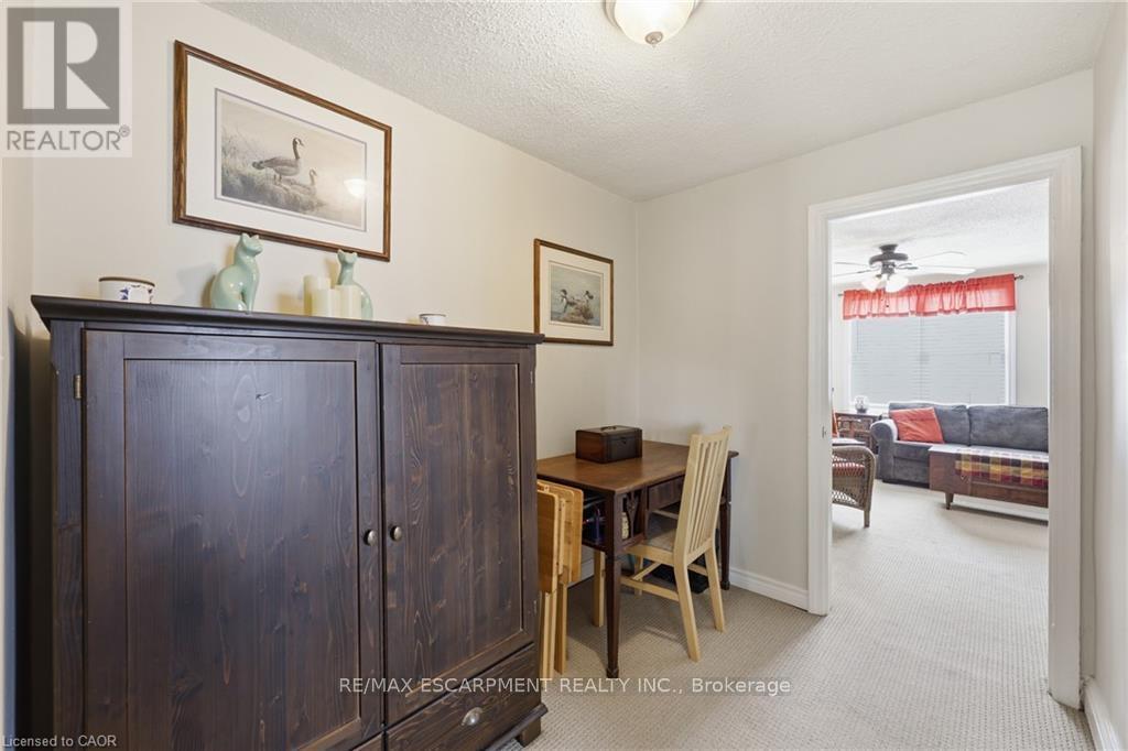 2074 Churchill Avenue, Burlington, Ontario  L7R 3T7 - Photo 23 - W13205190