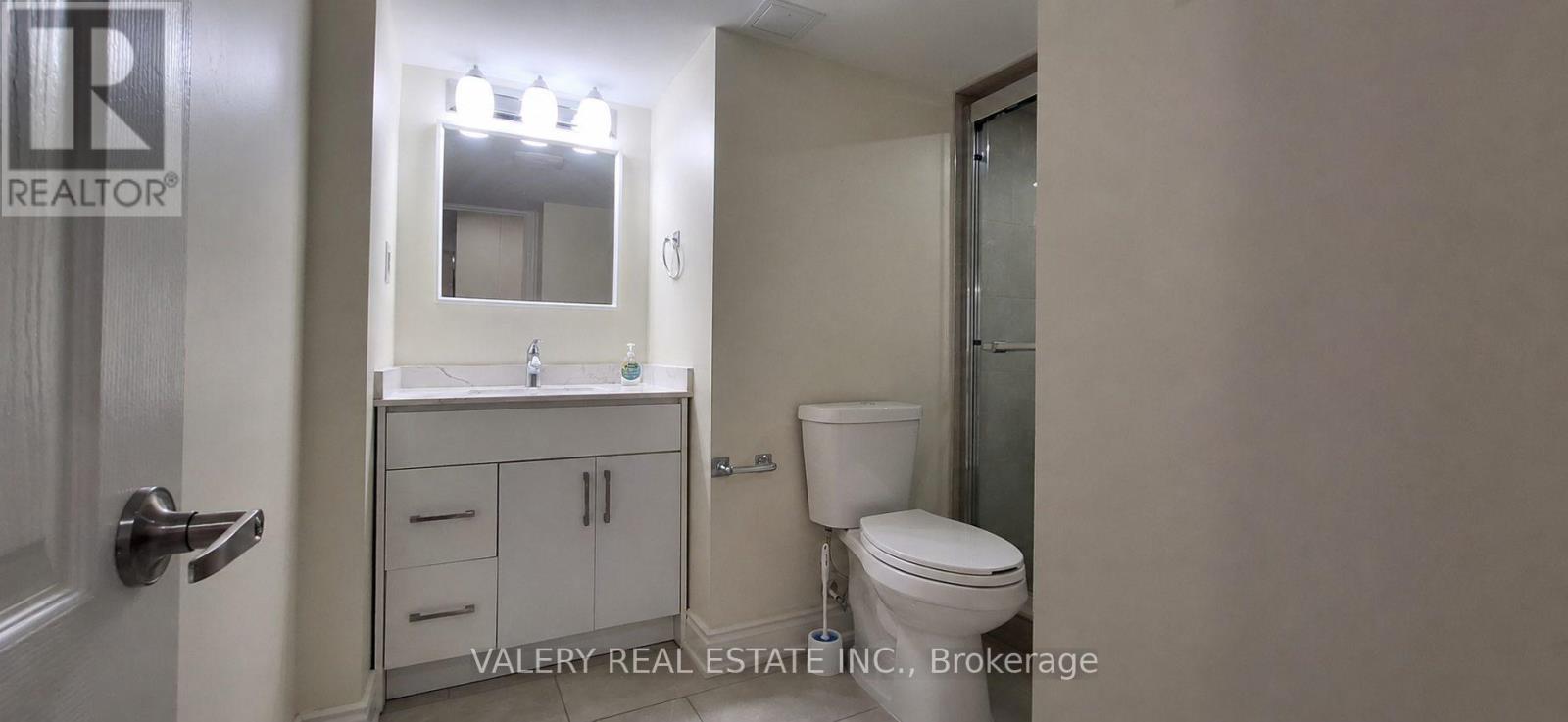 2 - 68 Mullis Crescent, Brampton, Ontario  L6Y 4S9 - Photo 6 - W13205322