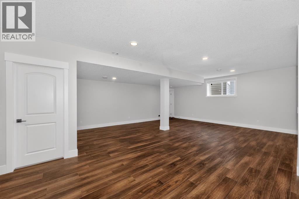 148 Crestridge Terrace Sw, Calgary, Alberta  T3B 6K5 - Photo 37 - A2313265