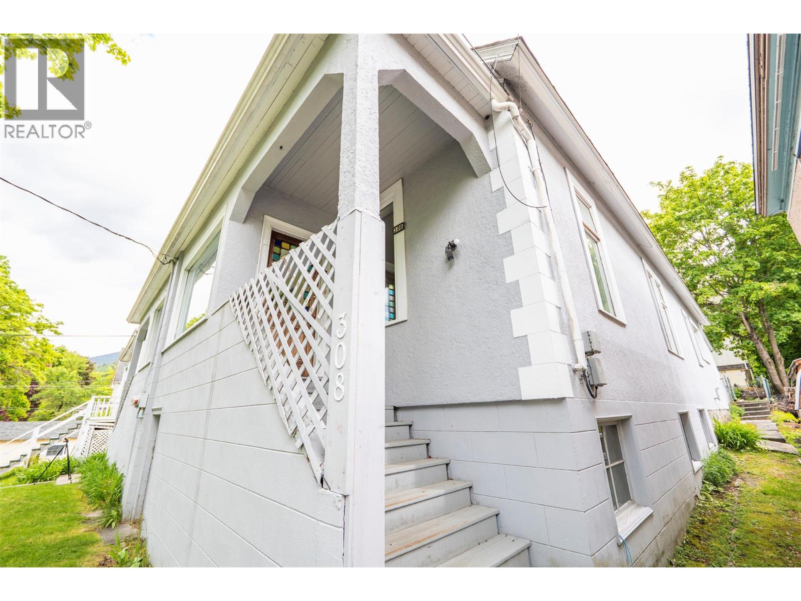 308/310 Carbonate Street, Nelson, British Columbia V1L 4P2 - Photo 37 - 10388765