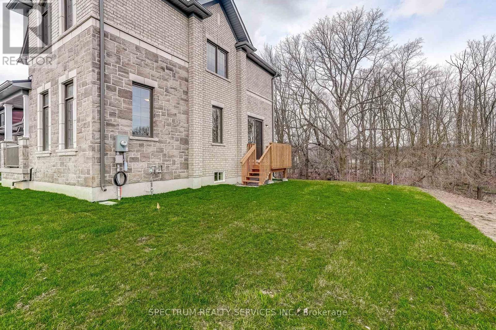 74 Strickland Avenue, Brantford, Ontario  N3T 0X7 - Photo 37 - X13204286
