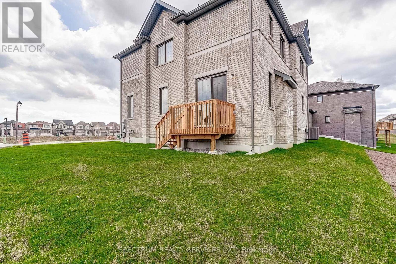 74 Strickland Avenue, Brantford, Ontario  N3T 0X7 - Photo 38 - X13204286