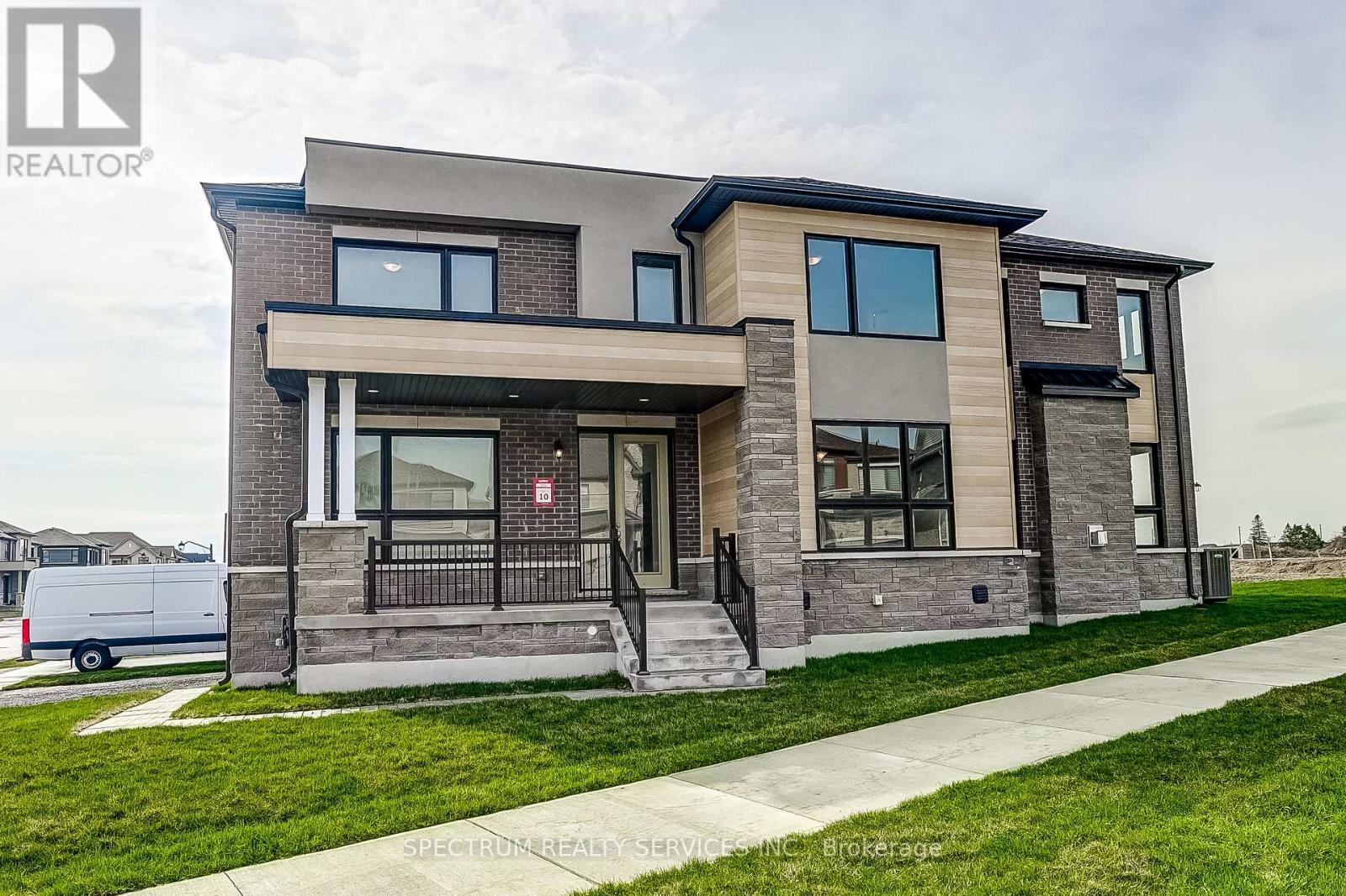 17 DORE DRIVE, Brantford, Ontario