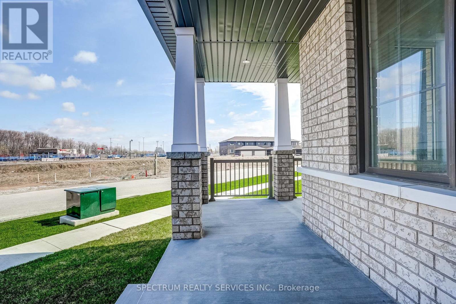 22 Eccleston Street, Brantford, Ontario  N3T 0X4 - Photo 5 - X13204412