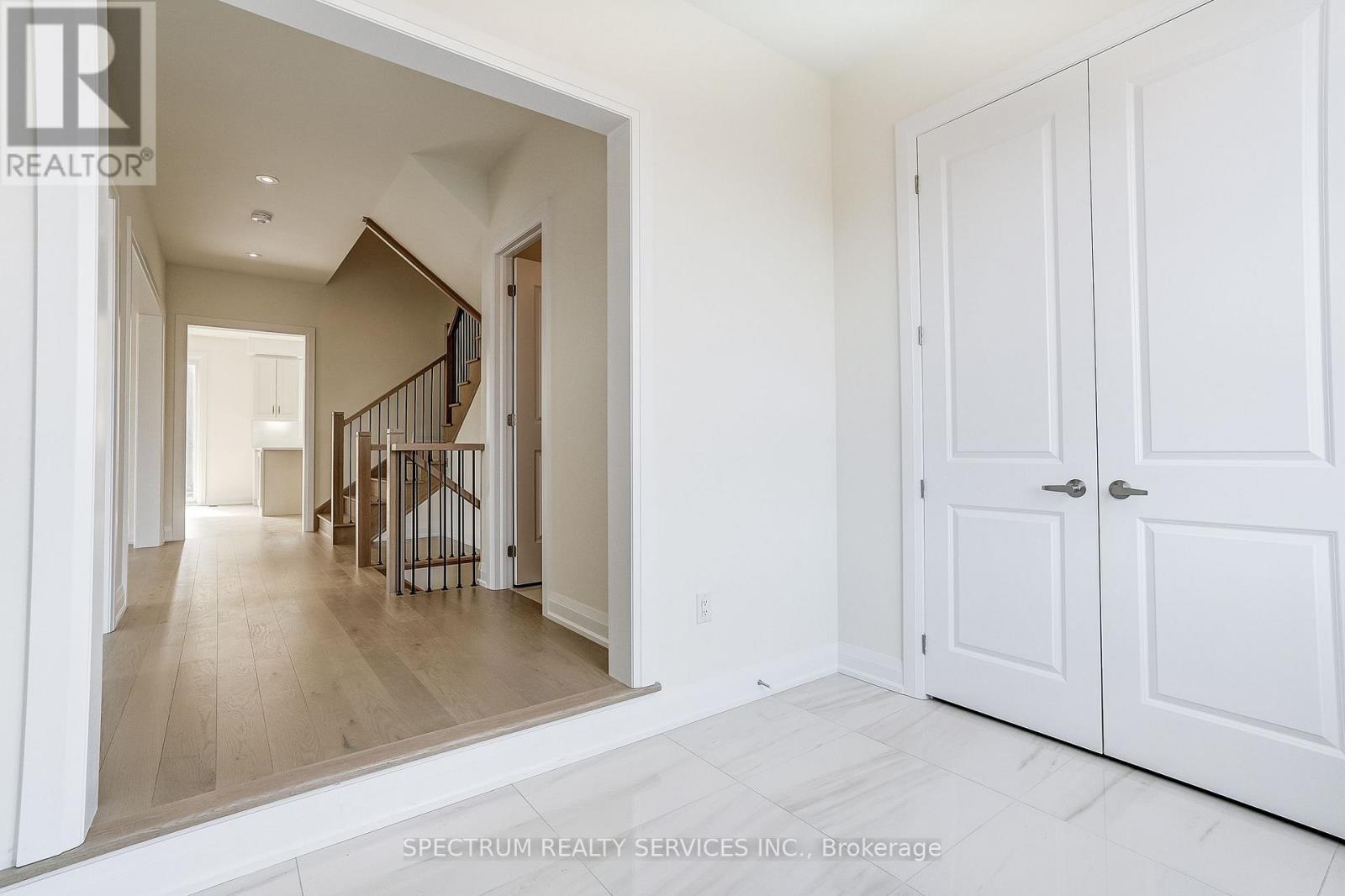 22 Eccleston Street, Brantford, Ontario  N3T 0X4 - Photo 8 - X13204412