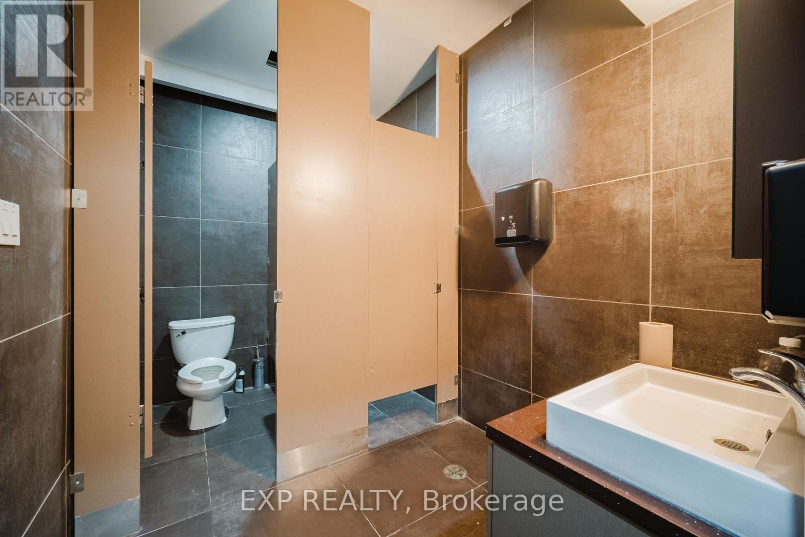 135 King Street E, Hamilton, Ontario  L8N 1B2 - Photo 37 - X13204814