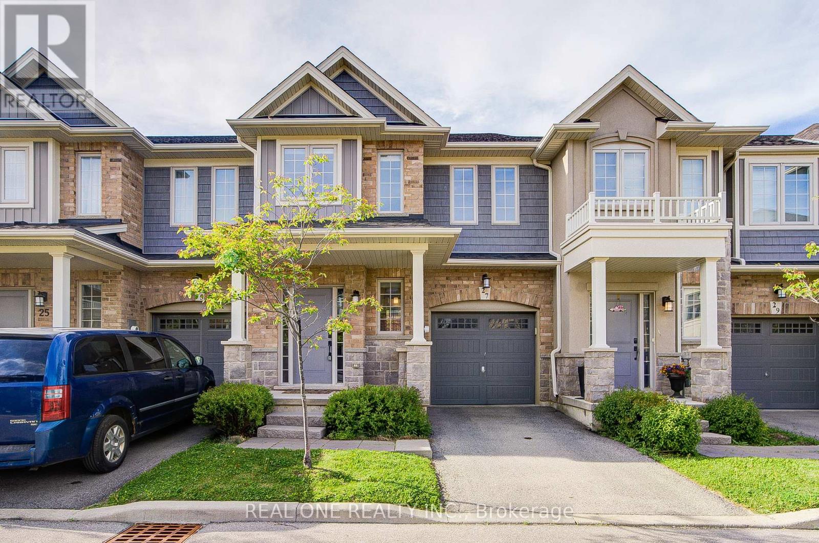 27 Dresser Lane, Hamilton, Ontario  L9K 0K1 - Photo 1 - X13204874
