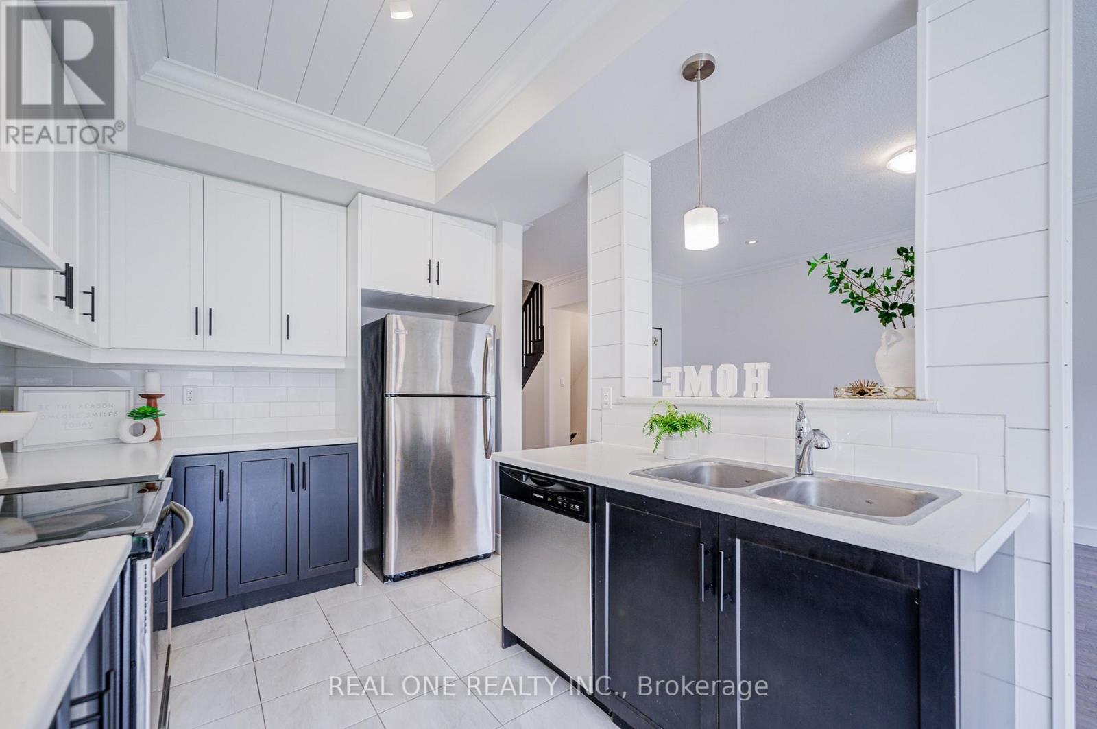 27 Dresser Lane, Hamilton, Ontario  L9K 0K1 - Photo 12 - X13204874