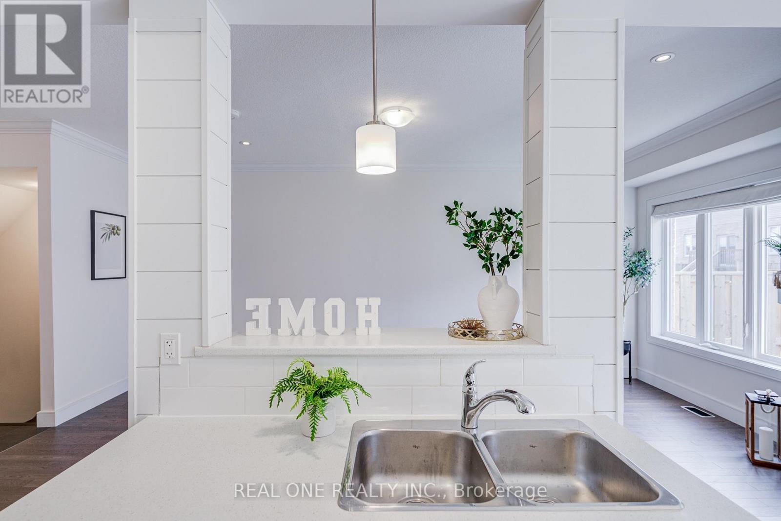 27 Dresser Lane, Hamilton, Ontario  L9K 0K1 - Photo 15 - X13204874