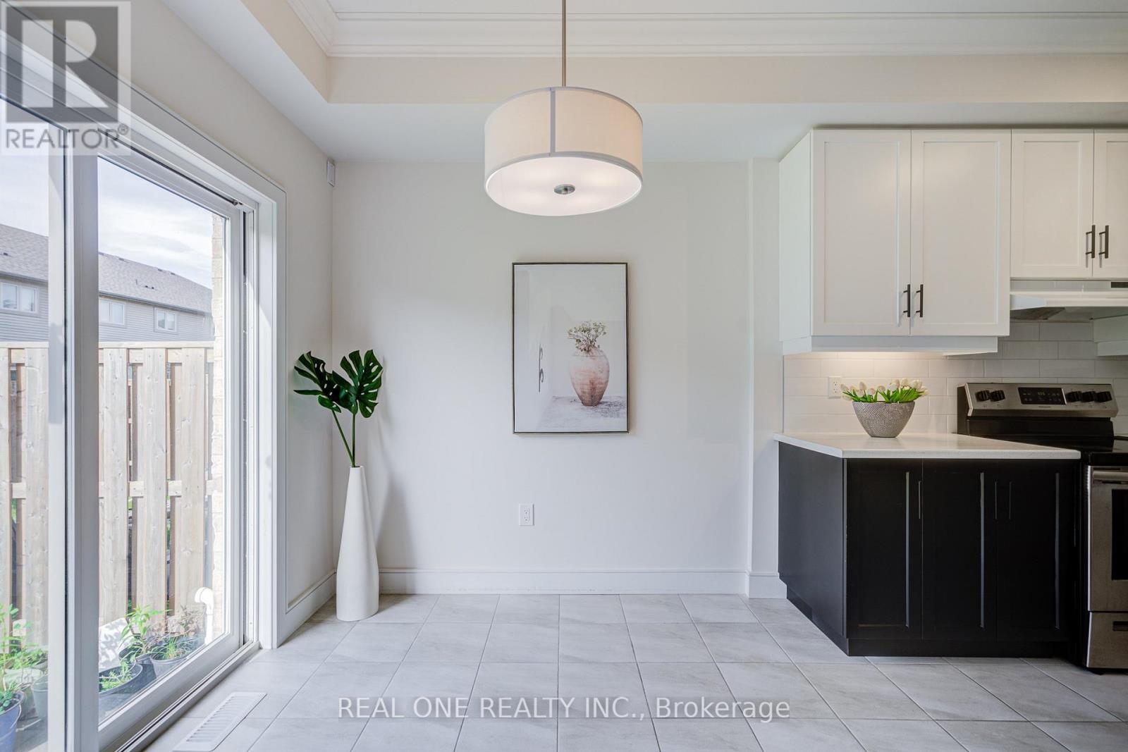 27 Dresser Lane, Hamilton, Ontario  L9K 0K1 - Photo 18 - X13204874