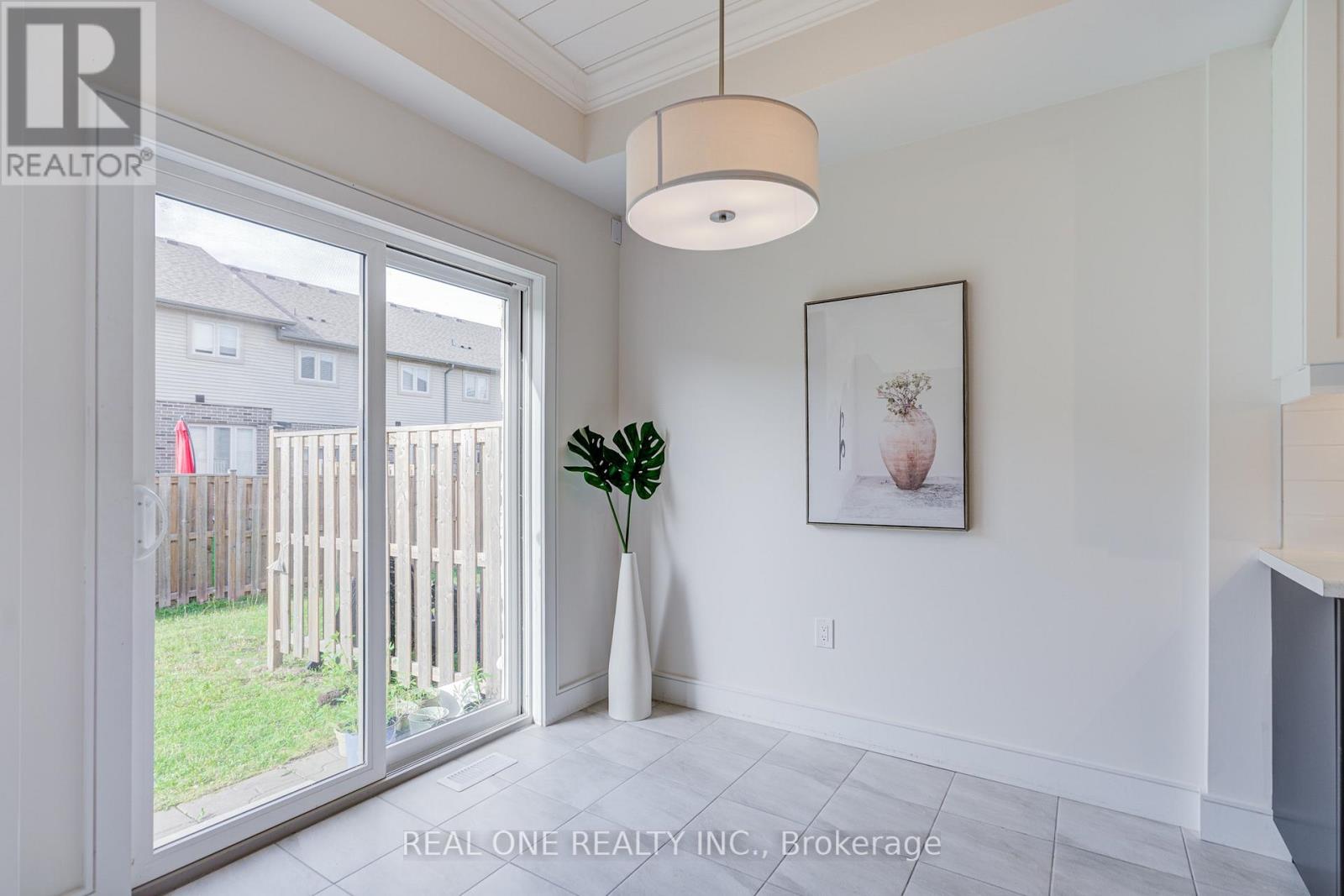27 Dresser Lane, Hamilton, Ontario  L9K 0K1 - Photo 19 - X13204874