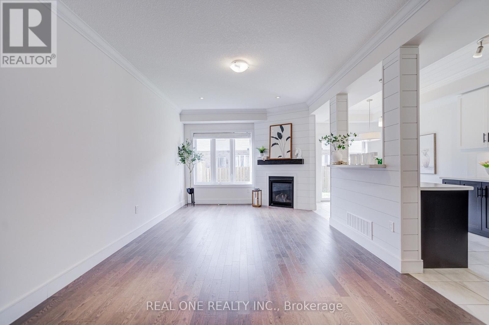 27 Dresser Lane, Hamilton, Ontario  L9K 0K1 - Photo 5 - X13204874