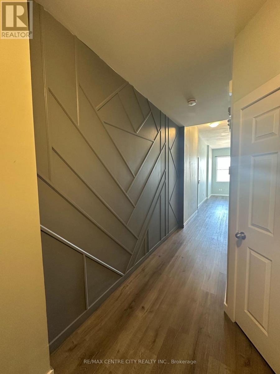 8 - 362 Richmond Street, London East, Ontario  N6A 3C3 - Photo 3 - X13176692