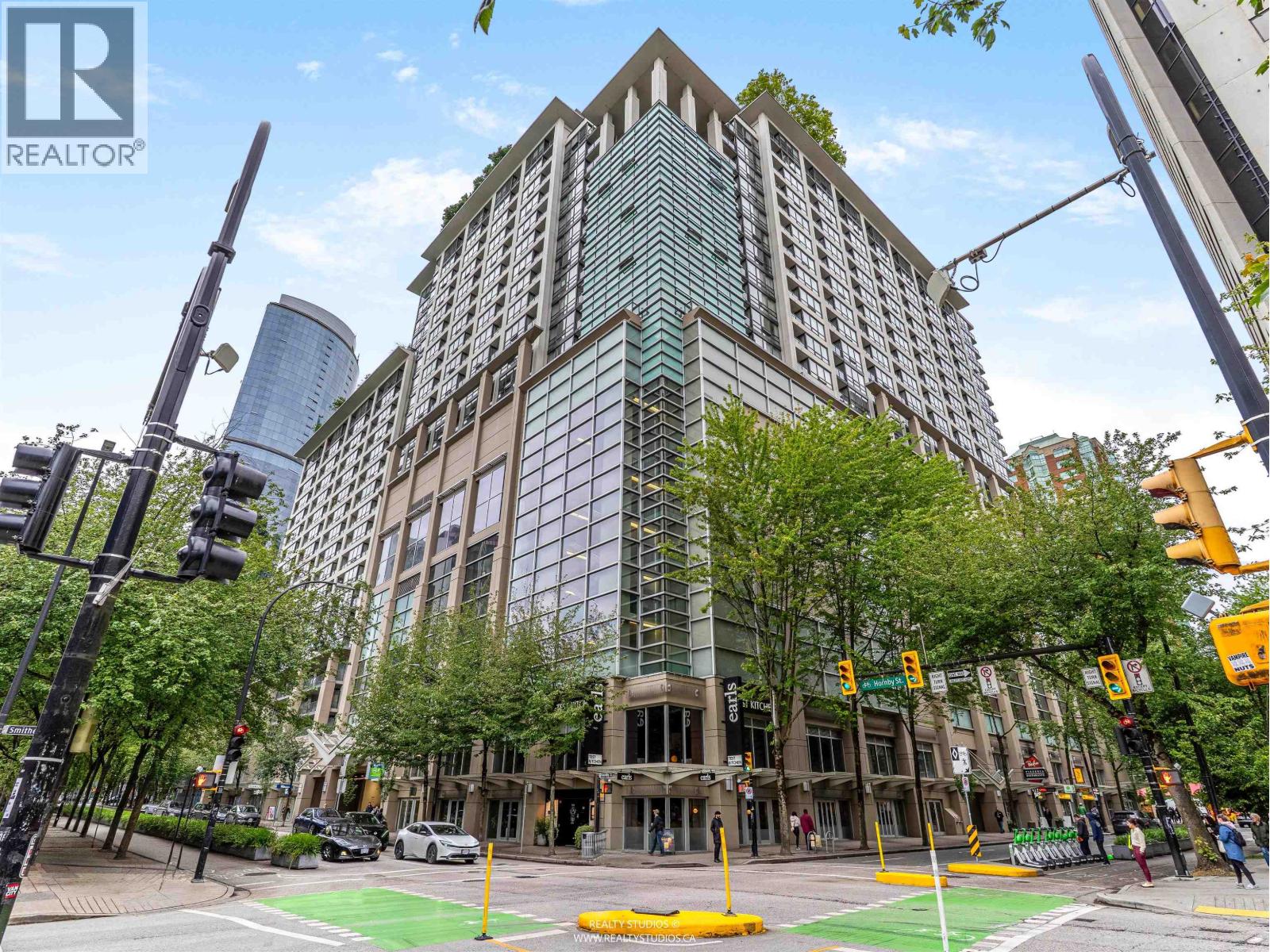 204 933 Hornby Street, Vancouver, British Columbia  V6Z 3G4 - Photo 1 - R3128896