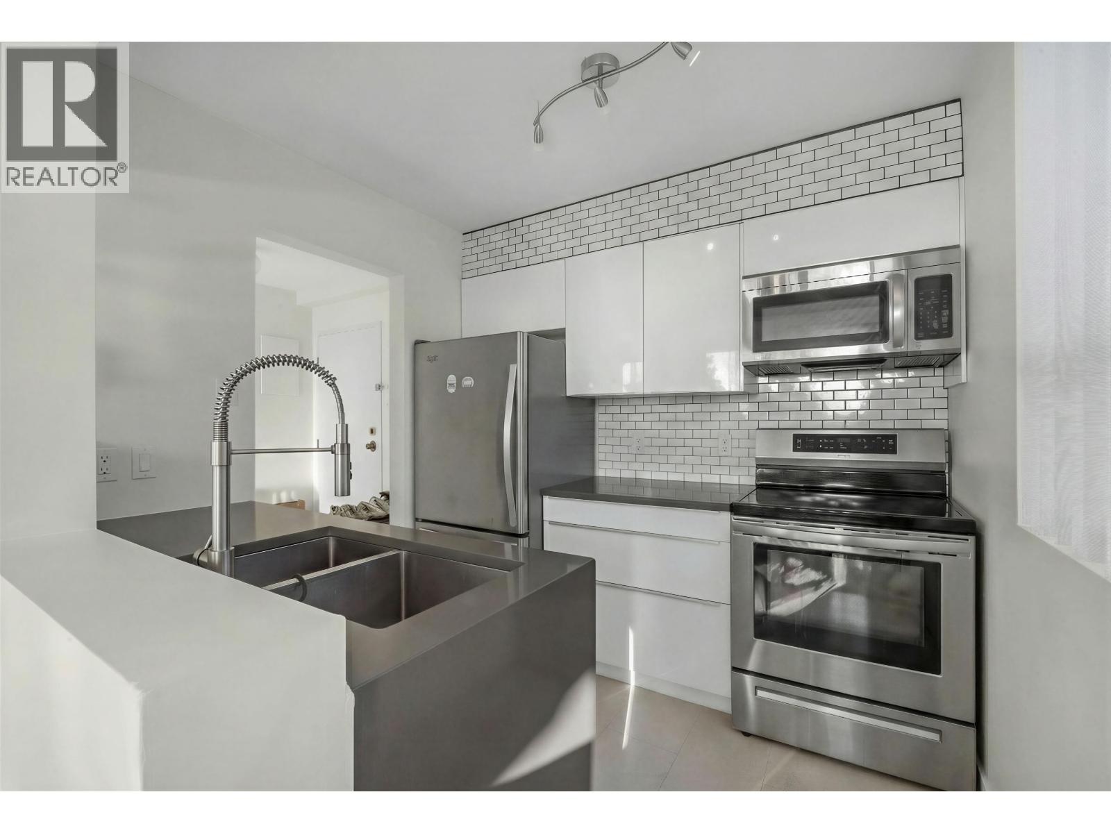 502 1737 Duchess Avenue, West Vancouver, British Columbia  V7V 1P8 - Photo 4 - R3128902