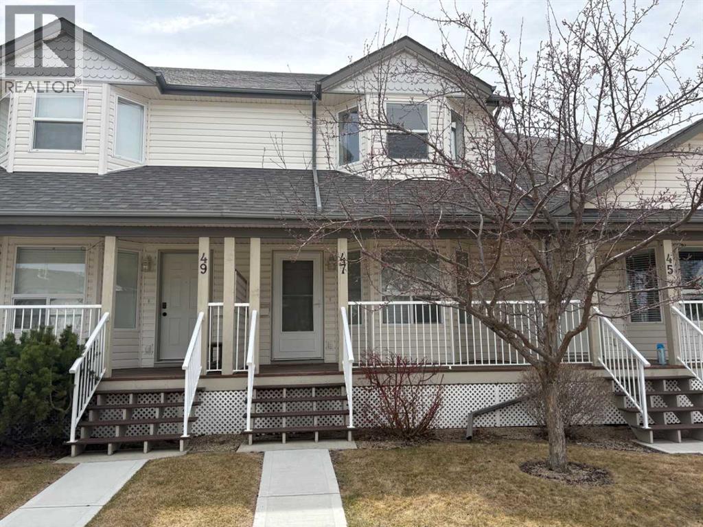 47, 33 Donlevy Avenue, Red Deer, Alberta  T4R 3B6 - Photo 1 - A2290813