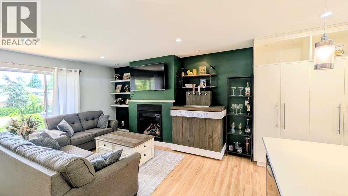 3759 Coast Meridian Road, Port Coquitlam, British Columbia  V3B 3P2 - Photo 13 - R3128909