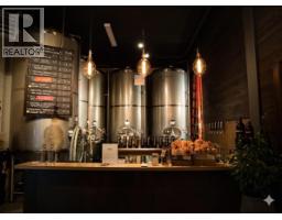312 ESPLANADE AVENUE, North Vancouver, British Columbia