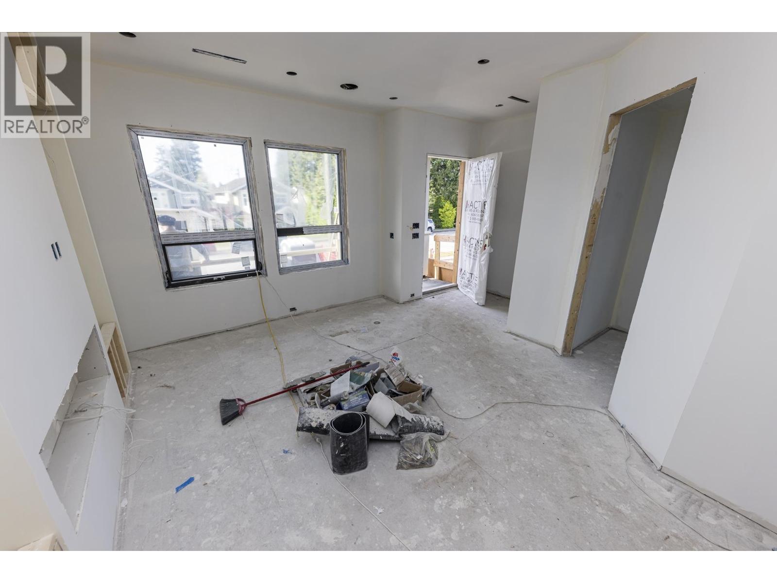 258 E 21st Street, North Vancouver, British Columbia  V7L 3B6 - Photo 12 - R3127732