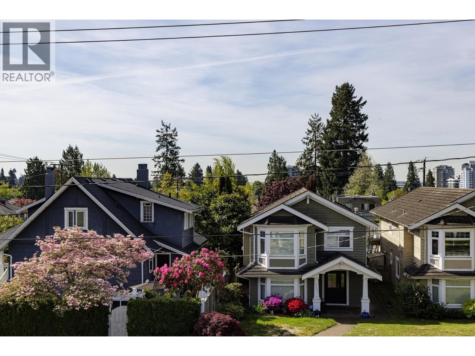 258 E 21st Street, North Vancouver, British Columbia  V7L 3B6 - Photo 37 - R3127732
