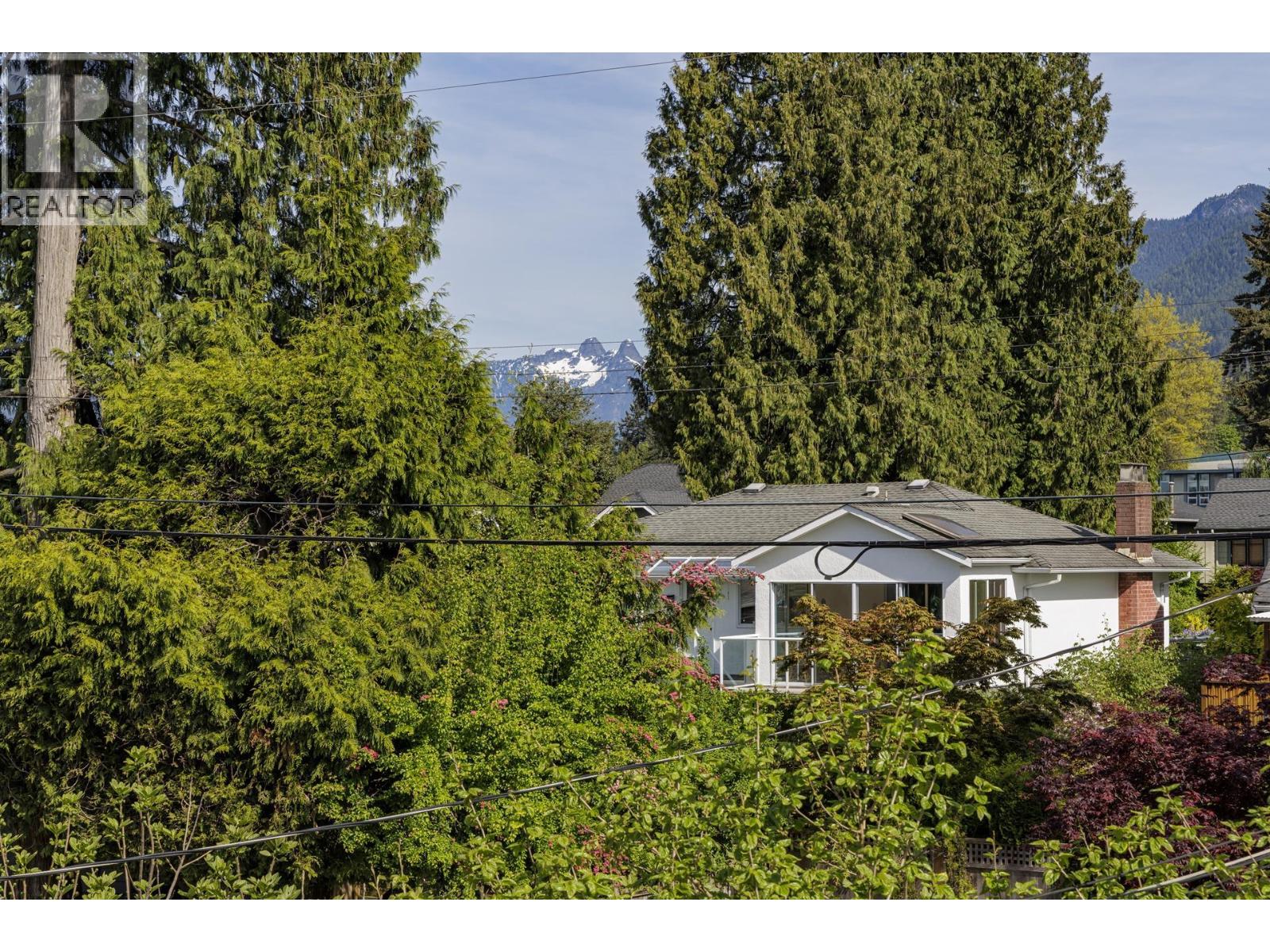 258 E 21st Street, North Vancouver, British Columbia  V7L 3B6 - Photo 33 - R3127732