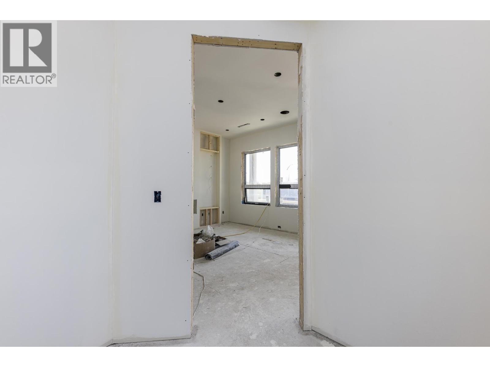 258 E 21st Street, North Vancouver, British Columbia  V7L 3B6 - Photo 11 - R3127732