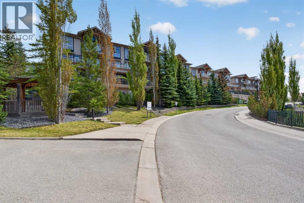6, 108 Rockyledge View Nw, Calgary, Alberta  T3G 5X2 - Photo 2 - A2313931