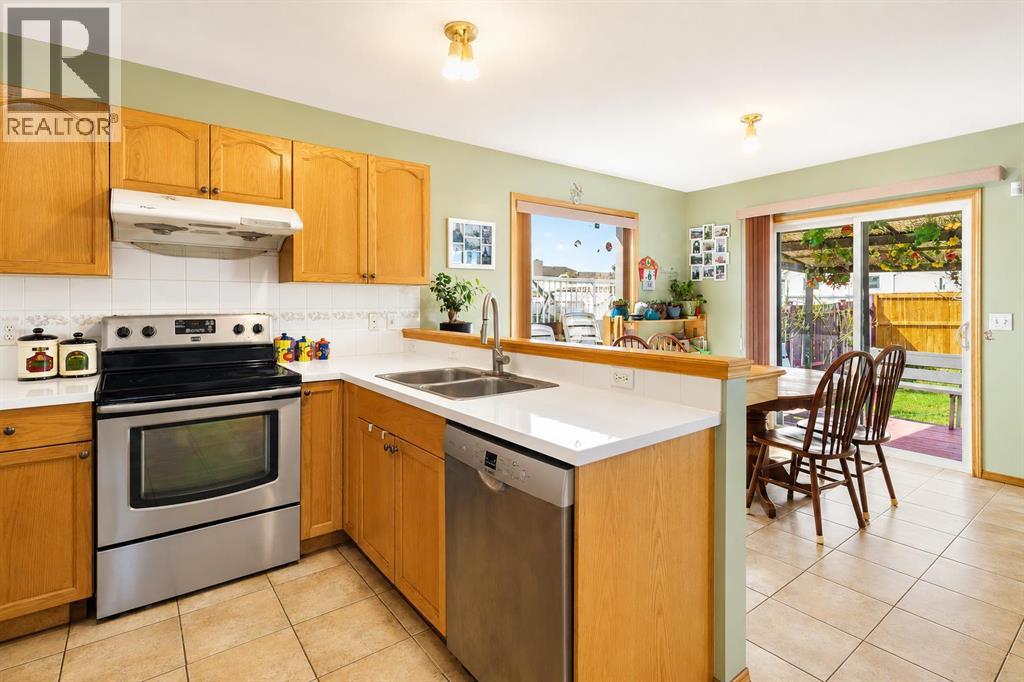 179 Erin Park Drive Se, Calgary, Alberta  T3B 3L5 - Photo 7 - A2314305