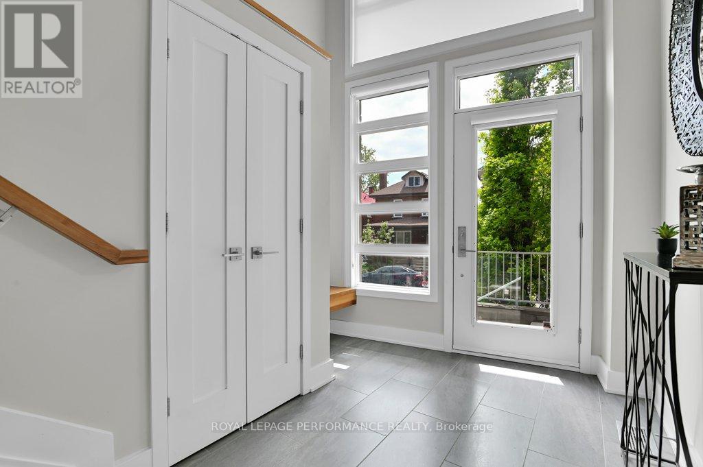 43 Willard Street, Ottawa, Ontario  K1S 1T6 - Photo 3 - X13205646
