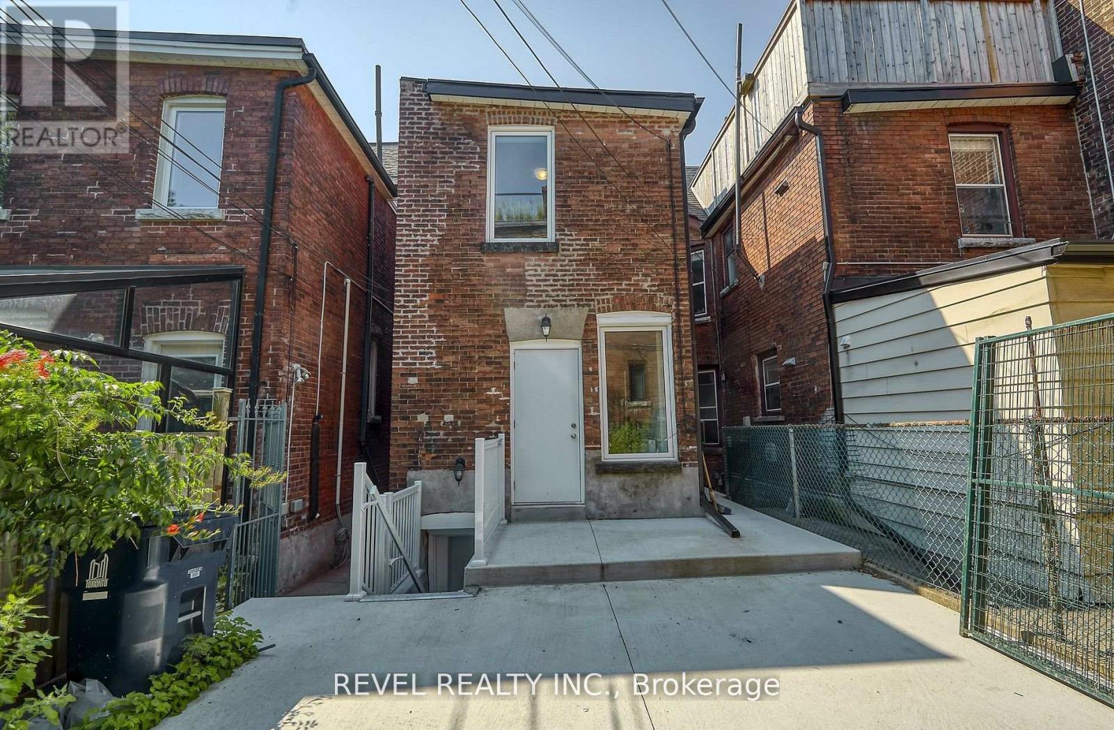 Bsmt - 1064 College Street, Toronto, Ontario  M6H 1A9 - Photo 11 - C13205530