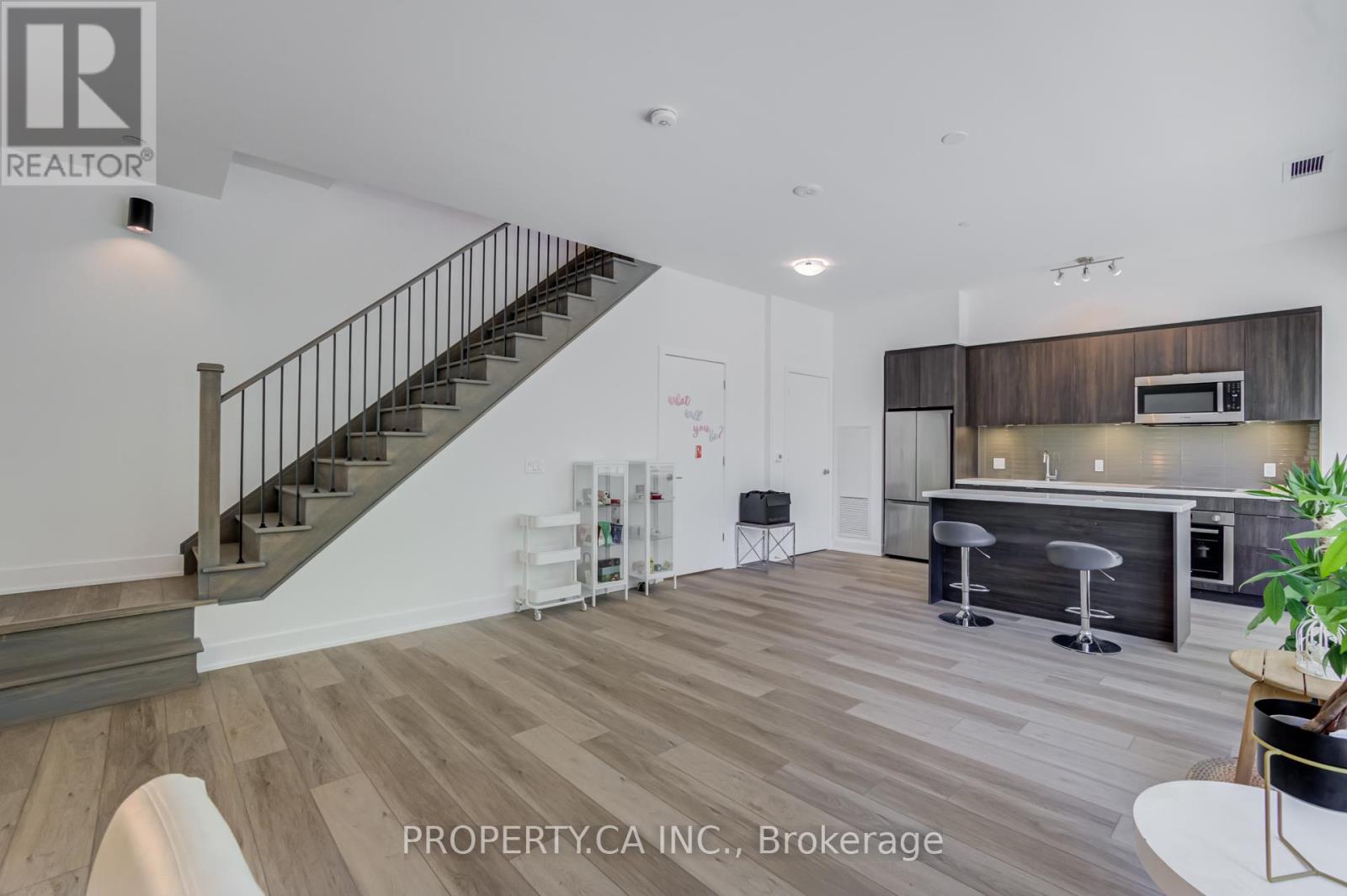 102 - 2 Teagarden Court N, Toronto, Ontario  M2N 0L6 - Photo 2 - C13205550